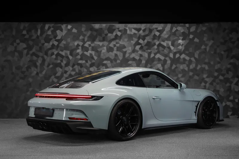 Porsche 911 S/T Shade Green - Photo 3