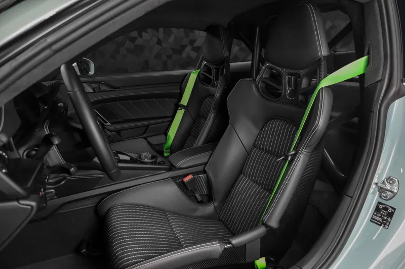 Porsche 911 S/T Shade Green - Photo 9