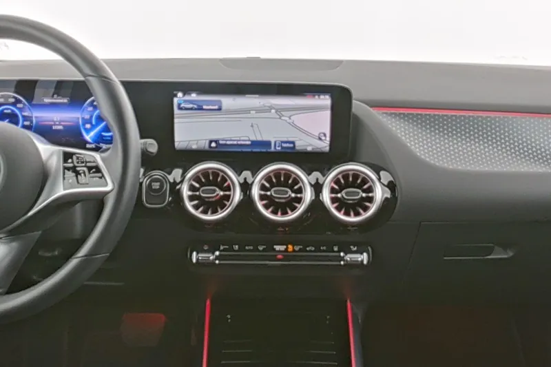 Mercedes-Benz EQA 250+ Progressive - Photo 15