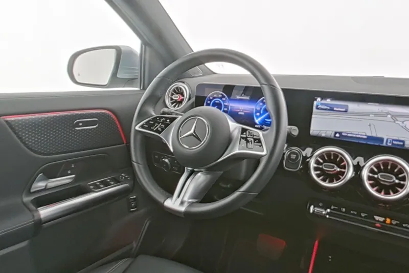 Mercedes-Benz EQA 250+ Progressive - Photo 13