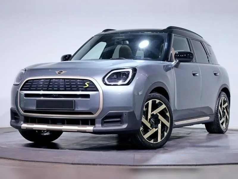 MINI Countryman SE ALL4 Favoured Smokey Green - Photo 1