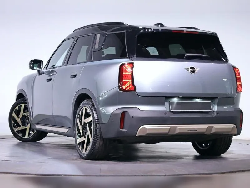 MINI Countryman SE ALL4 Favoured Smokey Green - Photo 3
