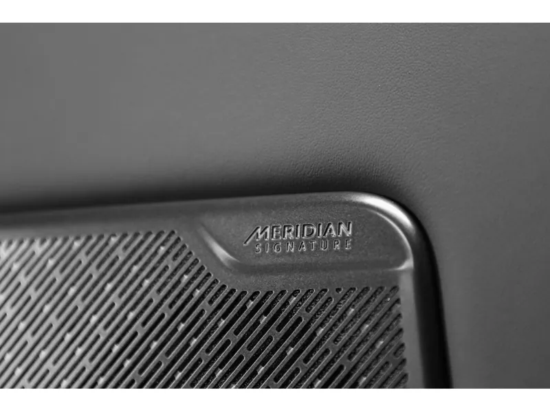 Land Rover Range Rover P530 LWB Autobiography Santorini Black - Photo 16