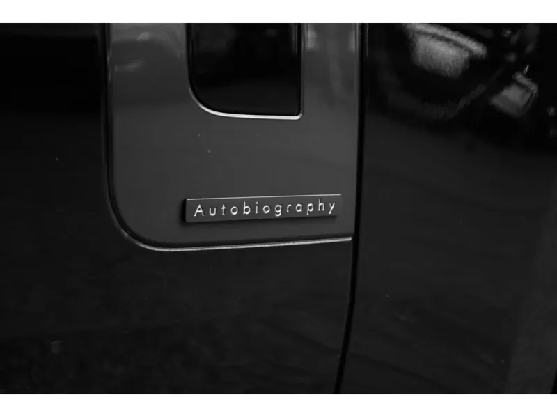 Land Rover Range Rover P530 LWB Autobiography Santorini Black - Photo 20