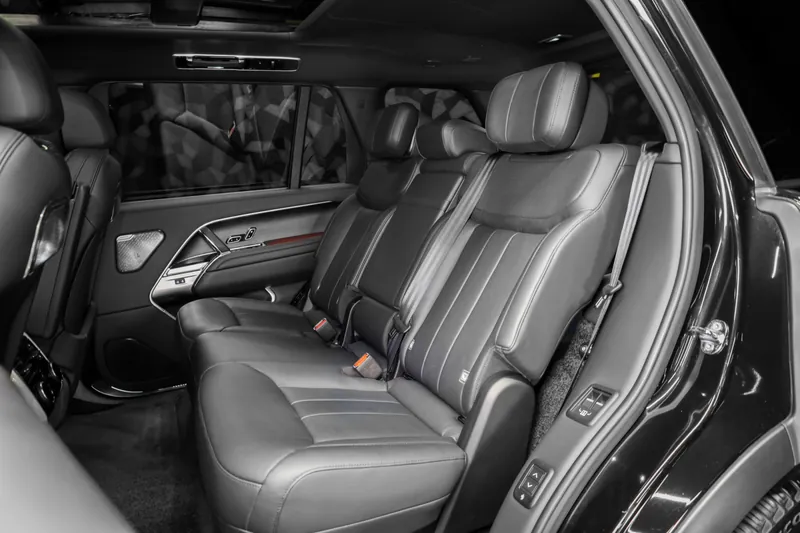 Land Rover Range Rover P530 LWB Autobiography Santorini Black - Photo 9