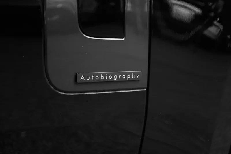 Land Rover Range Rover P530 LWB Autobiography Santorini Black - Photo 20
