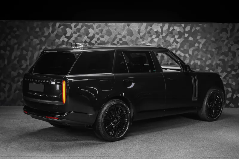 Land Rover Range Rover P530 LWB Autobiography Santorini Black