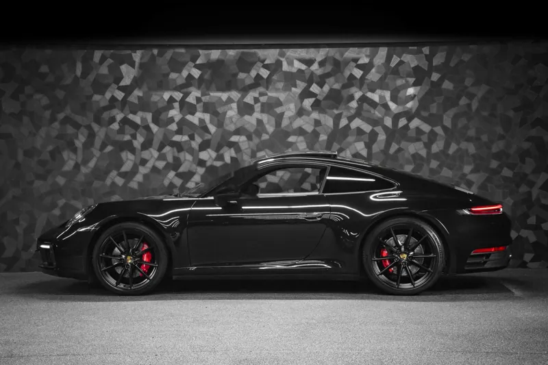 Porsche 911 Carrera 4S Noir - Photo 2