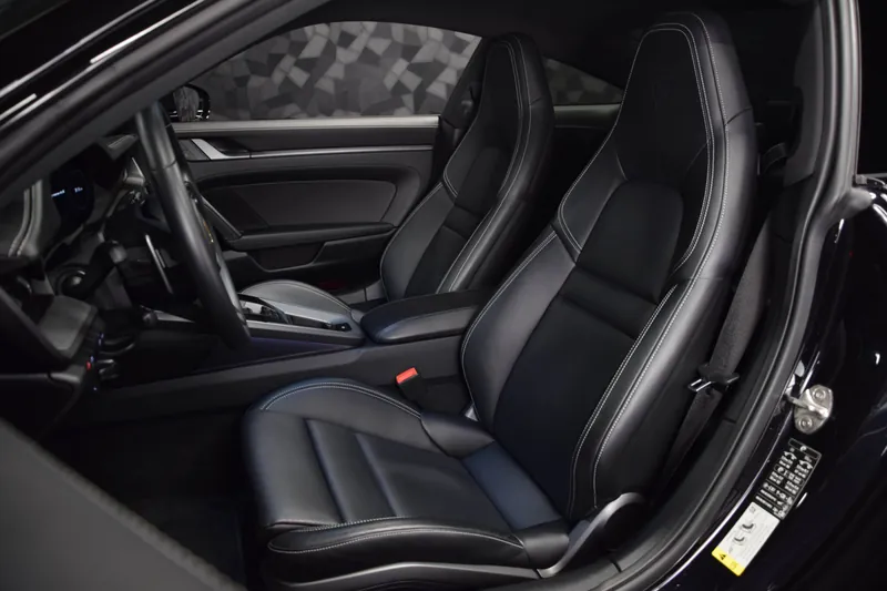 Porsche 911 Carrera 4S Noir - Photo 8
