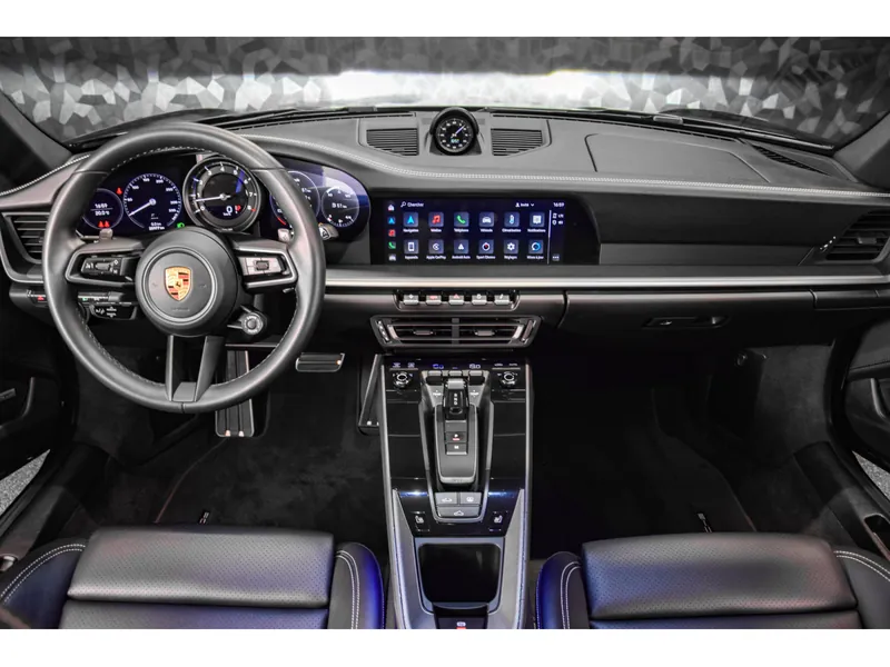 Porsche 911 Carrera 4S Noir - Photo 16