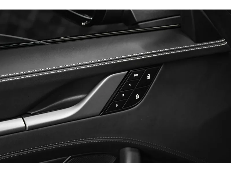 Porsche 911 Carrera 4S Noir - Photo 27