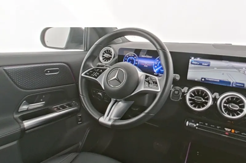 Mercedes-Benz EQA 250+ Business - Photo 13