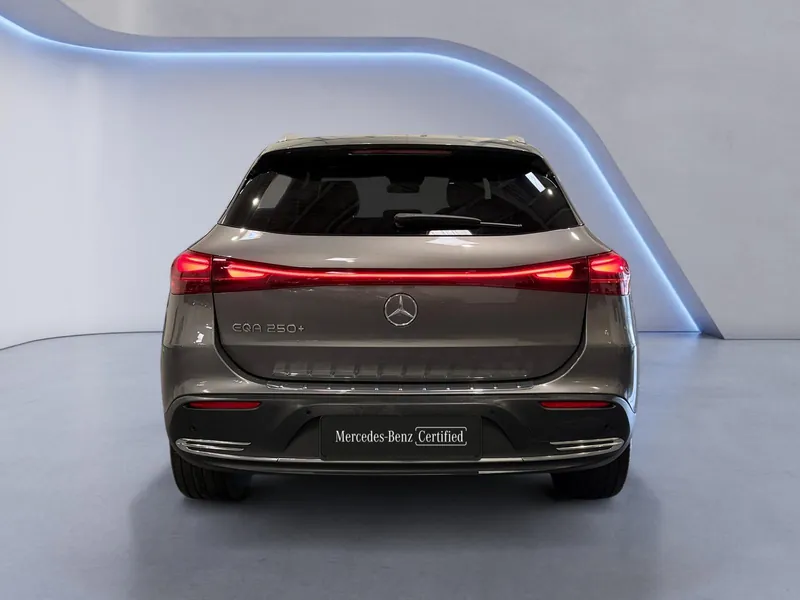 Mercedes-Benz EQA 250+ Luxury Line - Photo 3