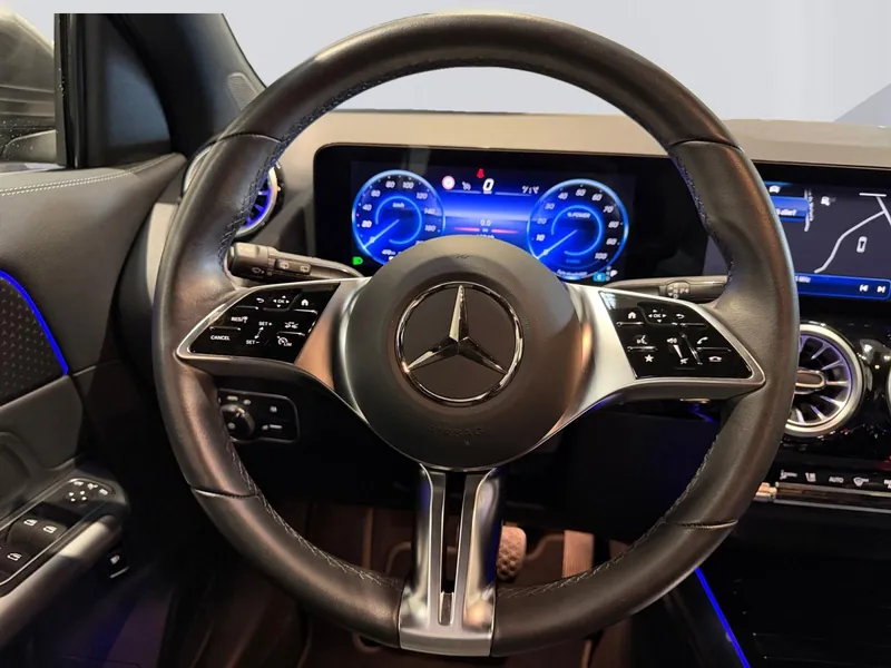 Mercedes-Benz EQA 250+ Luxury Line - Photo 10