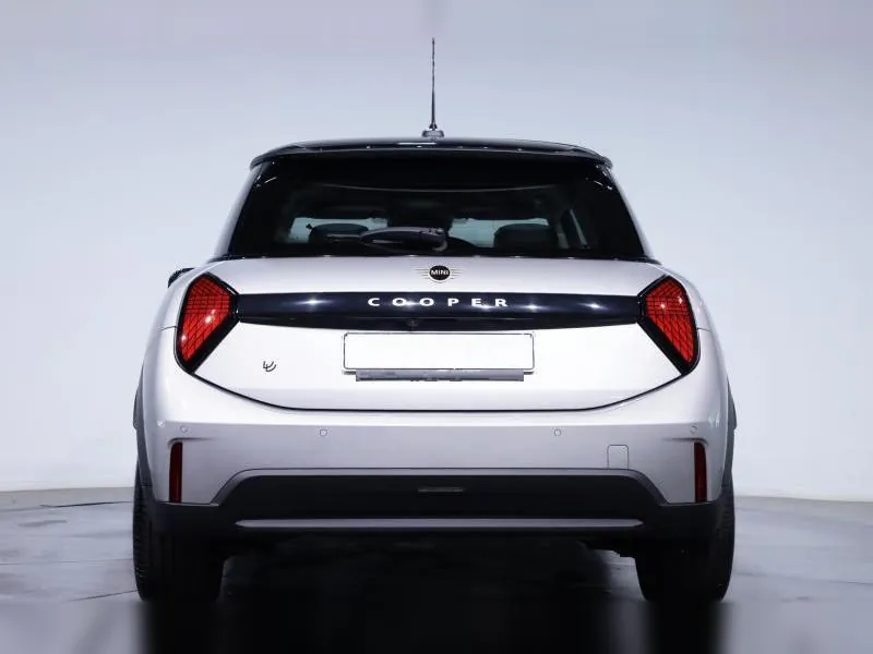 MINI Cooper C 3 portes Classic Melting Silver 18 000 km - Photo 4