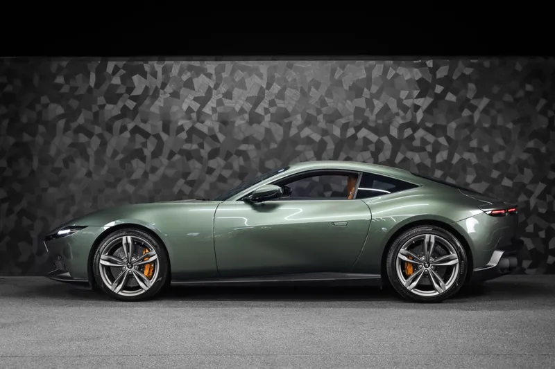Ferrari Amalfi Verde Toscana