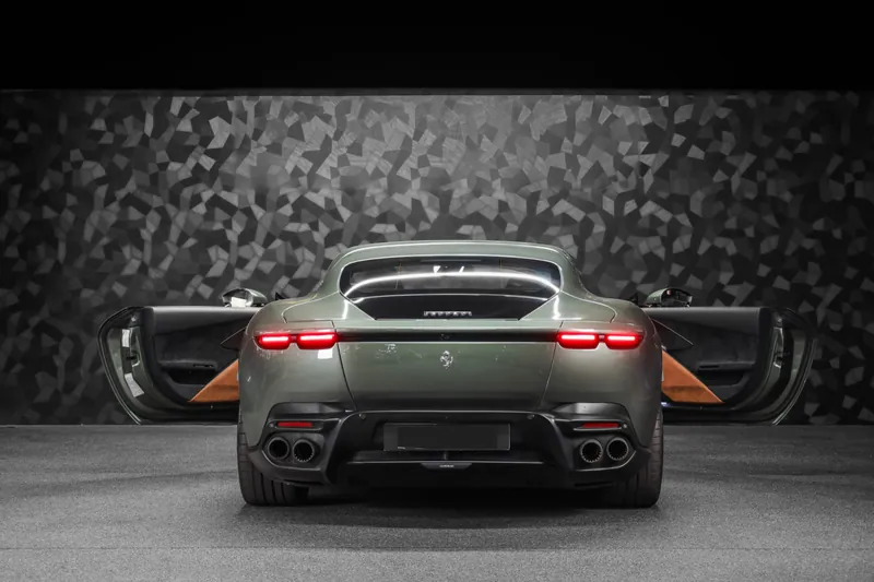 Ferrari Amalfi Verde Toscana