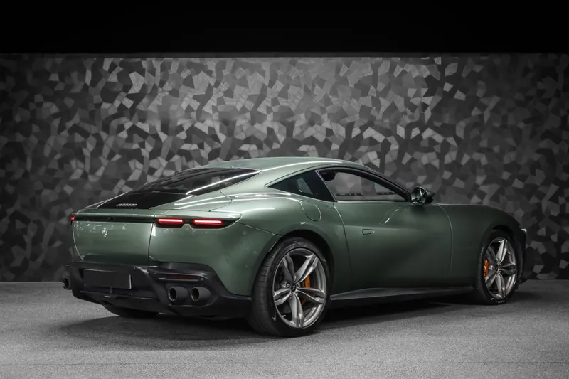Ferrari Amalfi Verde Toscana