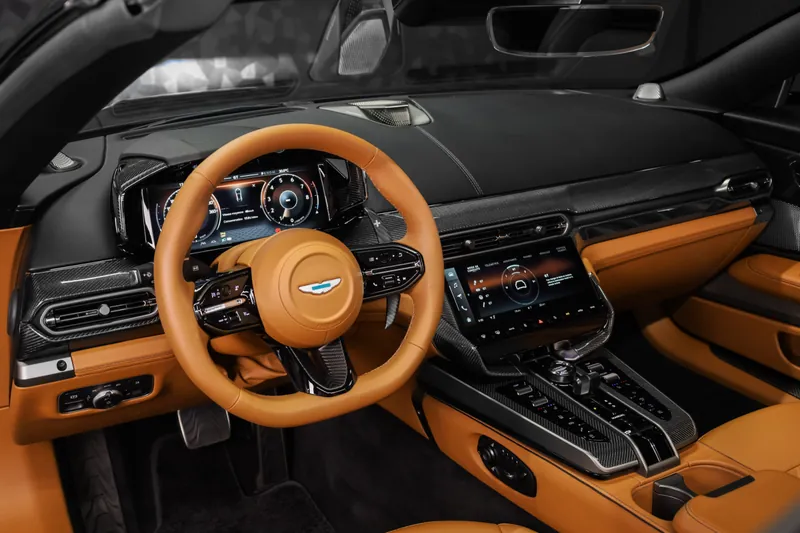 Aston Martin Vanquish Volante Minotaur Green - Photo 8