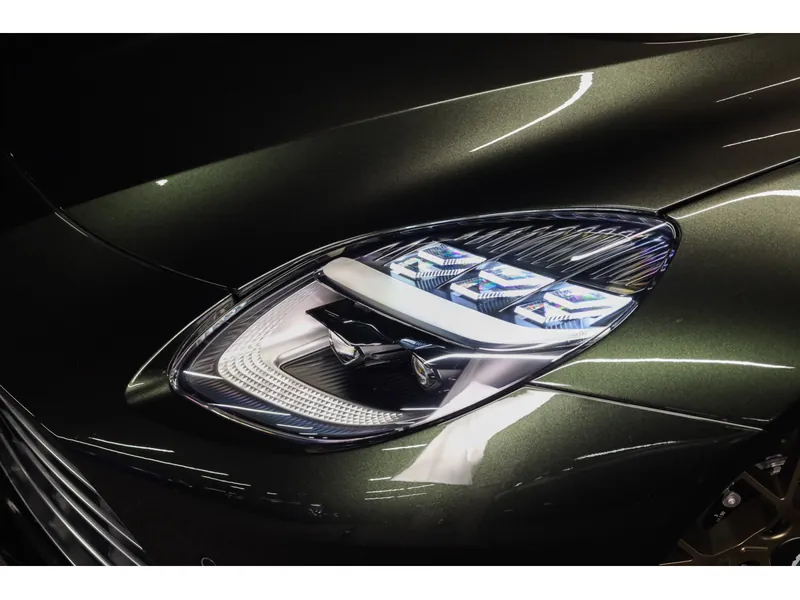 Aston Martin Vanquish Volante Minotaur Green - Photo 28