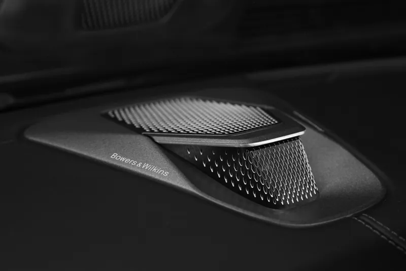 Aston Martin Vanquish Volante Minotaur Green - Photo 13