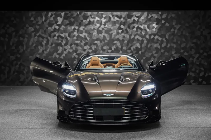 Aston Martin Vanquish Volante Minotaur Green - Photo 4