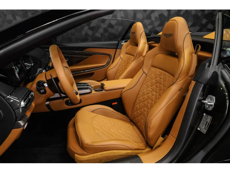Aston Martin Vanquish Volante Minotaur Green - Photo 9