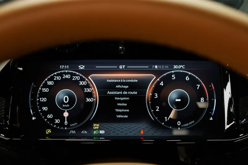 Aston Martin Vanquish Volante Minotaur Green - Photo 22