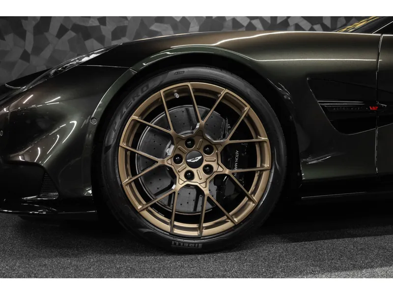 Aston Martin Vanquish Volante Minotaur Green - Photo 11