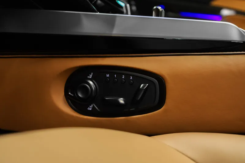 Aston Martin Vanquish Volante Minotaur Green - Photo 29
