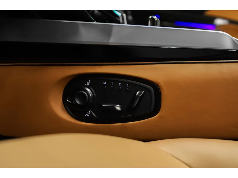 Aston Martin Vanquish Volante Minotaur Green - Photo 29