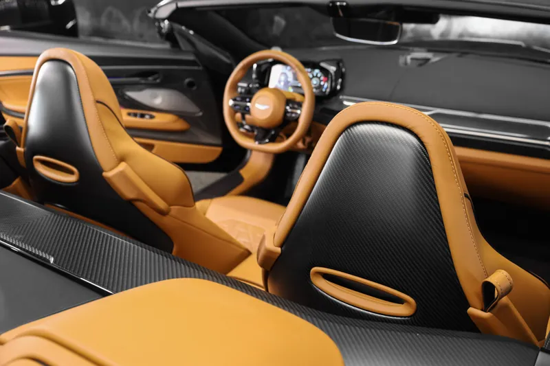 Aston Martin Vanquish Volante Minotaur Green - Photo 19