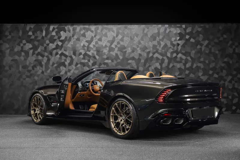 Aston Martin Vanquish Volante Minotaur Green - Photo 7