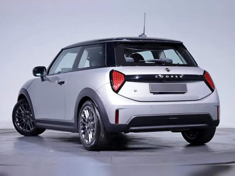 MINI Cooper C 3 portes Classic Melting Silver 35 000 km - Photo 3