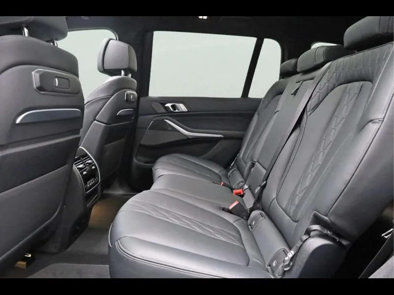 BMW X7 xDrive40i M Sport - Photo 11