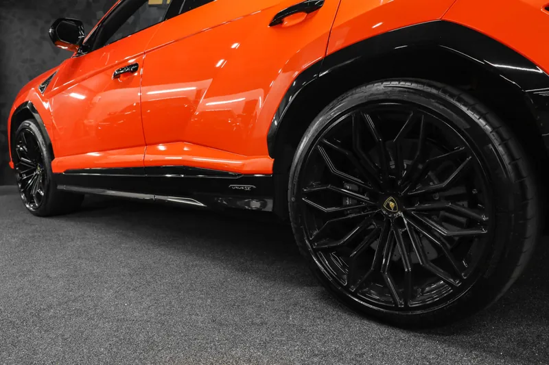 Lamborghini Urus SE Arancio Egon - Photo 24
