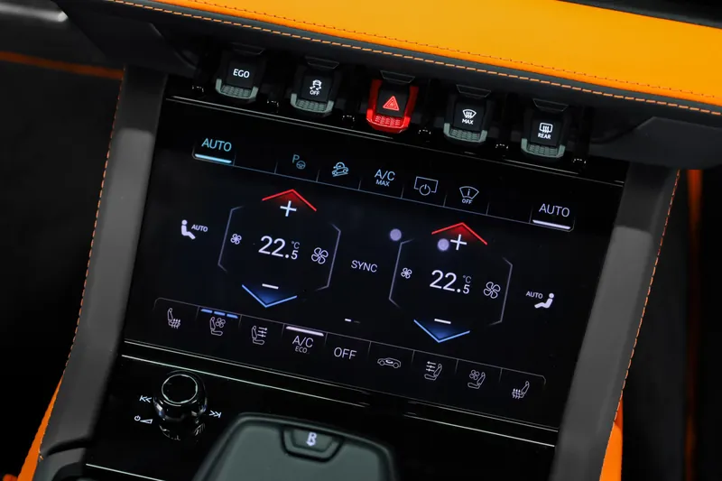 Lamborghini Urus SE Arancio Egon - Photo 21