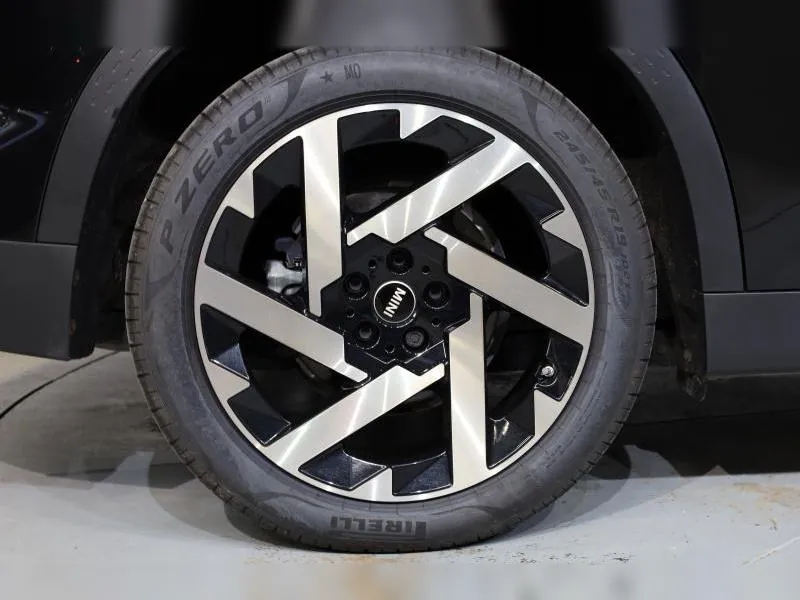 MINI Countryman SE ALL4 Favoured Midnight Black - Photo 6