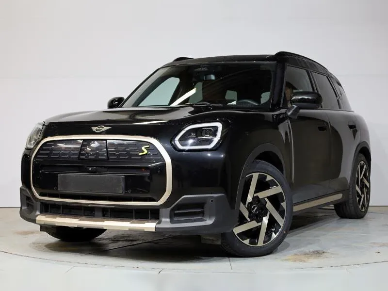MINI Countryman SE ALL4 Favoured Midnight Black - Photo 1