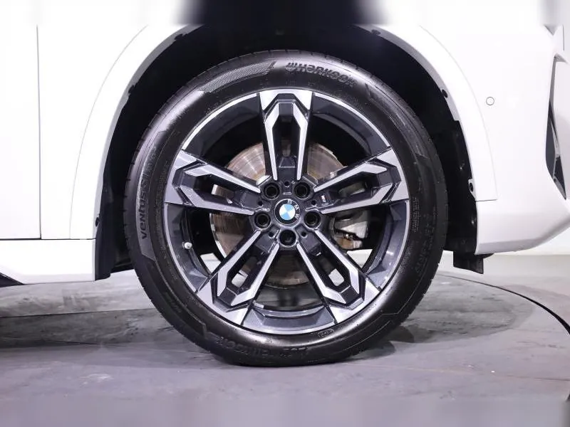 BMW iX1 xDrive30 M Sport Alpinweiss 12 000 km - Photo 7