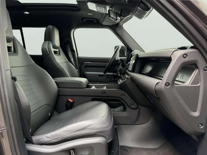 Land Rover Defender 110 P635 OCTA Utilitaire - Photo 7