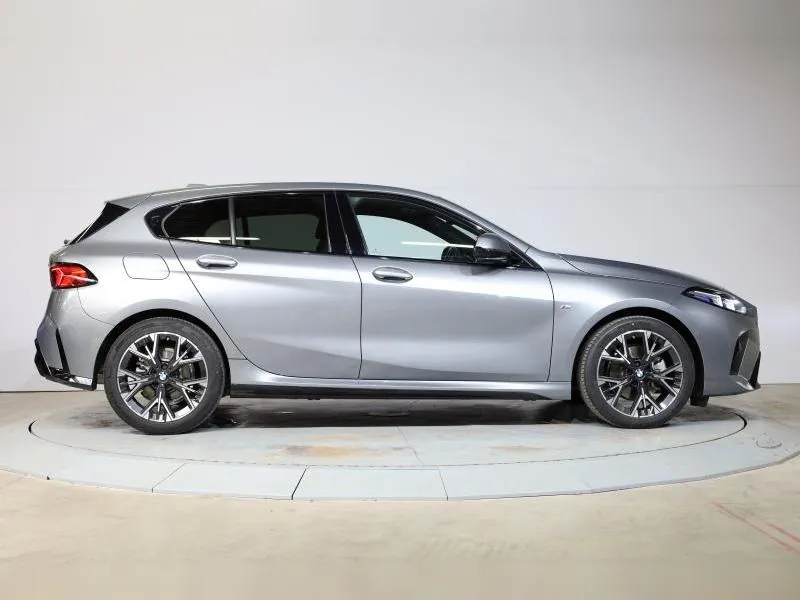 BMW Série 1 120 M Sport Skyscraper Grau 35 000 km - Photo 2