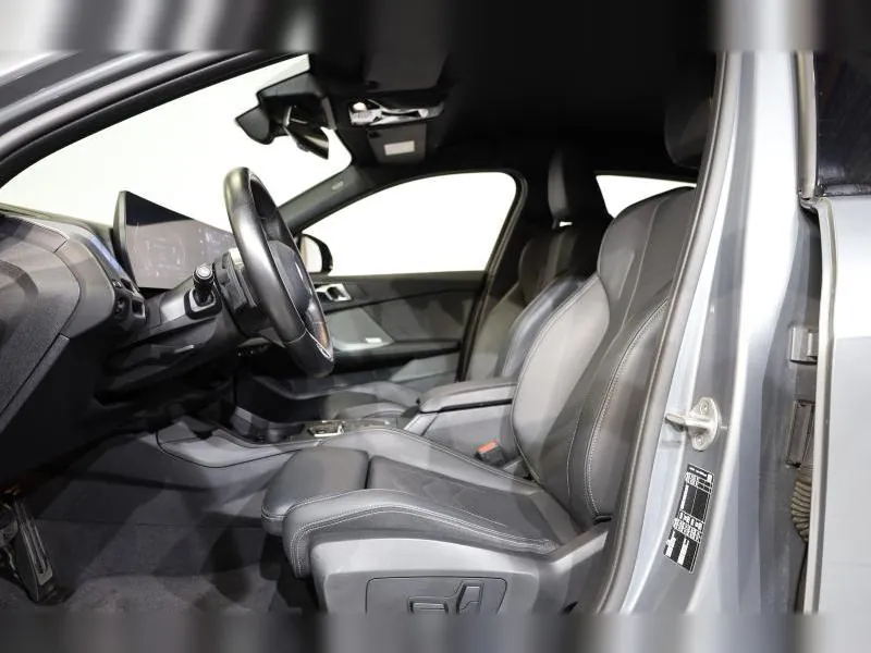 BMW Série 1 120 M Sport Skyscraper Grau 35 000 km - Photo 9