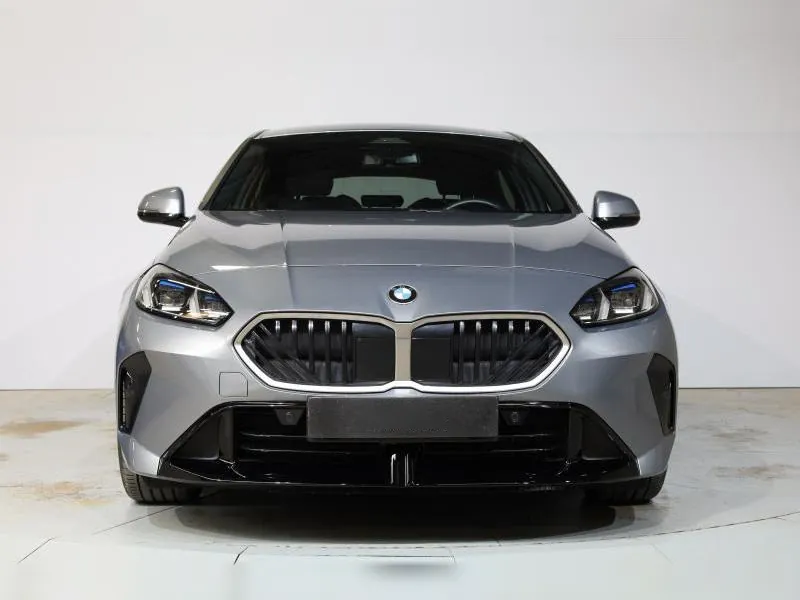 BMW Série 1 120 M Sport Skyscraper Grau 35 000 km - Photo 5