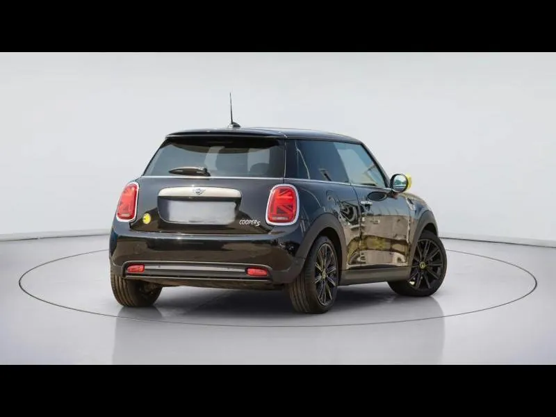 MINI Cooper SE Trim L Midnight Black - Photo 2