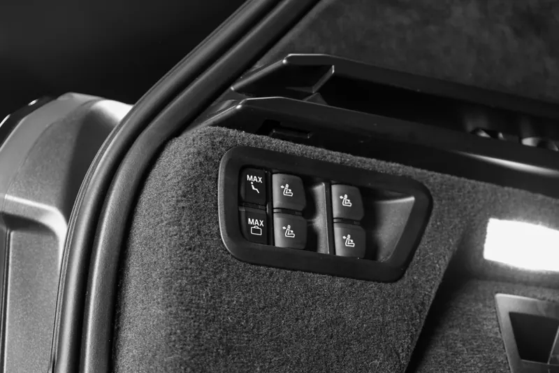 BMW X7 xDrive40d Black Sapphire - Photo 27