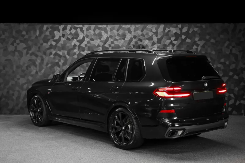 BMW X7 xDrive40d Black Sapphire - Photo 7