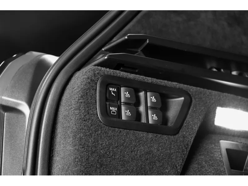 BMW X7 xDrive40d Black Sapphire - Photo 27