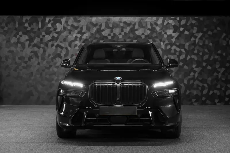 BMW X7 xDrive40d Black Sapphire - Photo 4