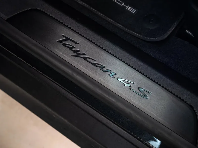 Porsche Taycan 4S Sport Turismo - Photo 26